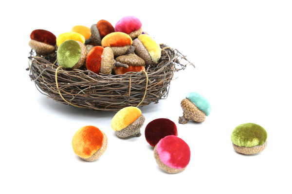 Velvet acorn packs