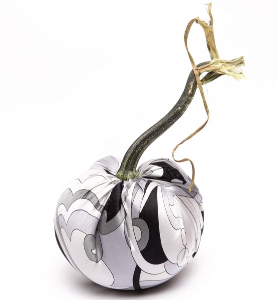 Hot Skwash Retro Black Satin Pumpkin