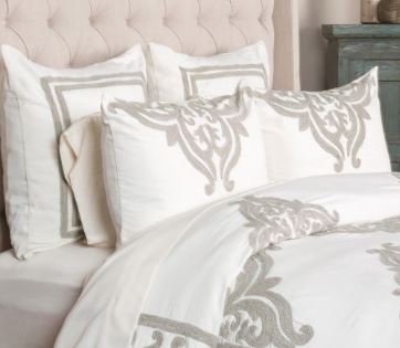 Patrina Ivory Bedding Set